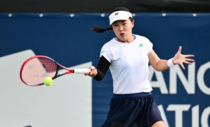 诺里斯与迈 诺里斯与迈